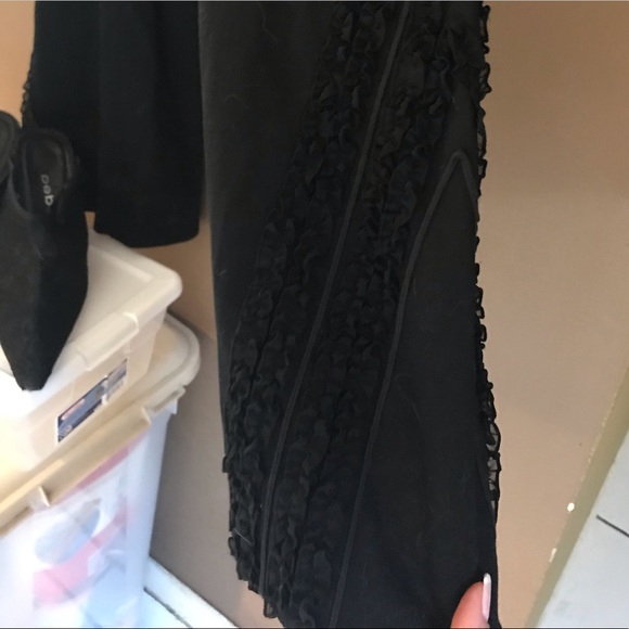 Cache Black Bottom Flare w/ Ruffle Design Pants - Picture 5 of 7